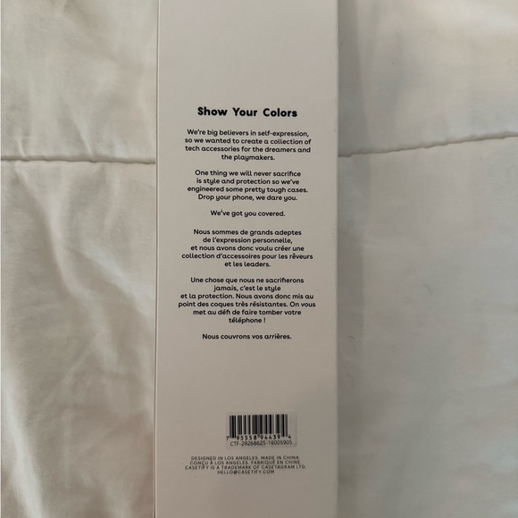 Casetify Show Your Colors Tech Accessory - Picture 2 of 2